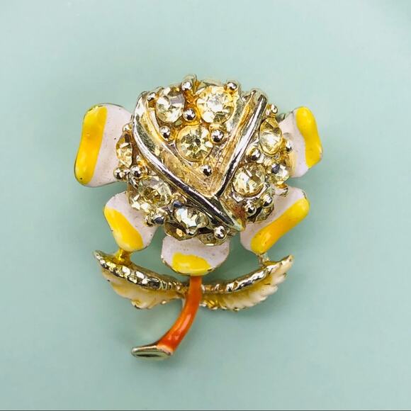Vintage Yellow Flower Pin, Rhinestones, Enamel White Orange 60s Retro - Picture 1 of 3